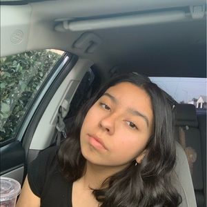 Meet your Posher, Kiana